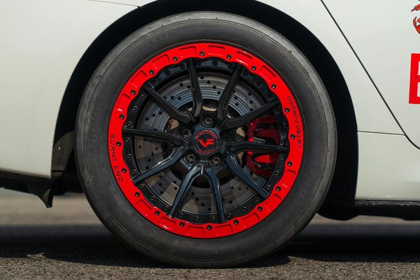 Quelle est l'importance de la visière sur un casque moto ?